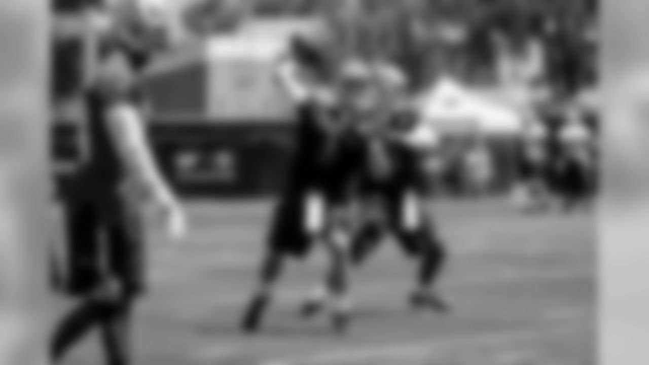 QB Nick Mullens