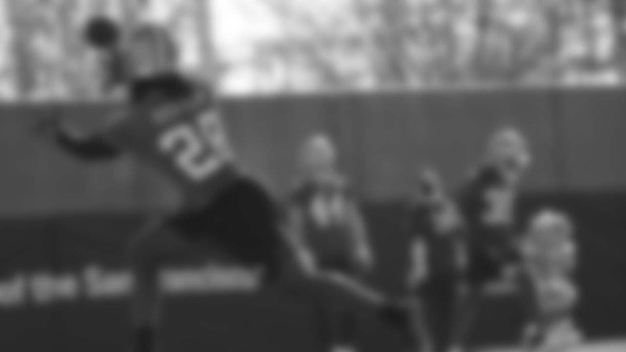 RB Trey Sermon