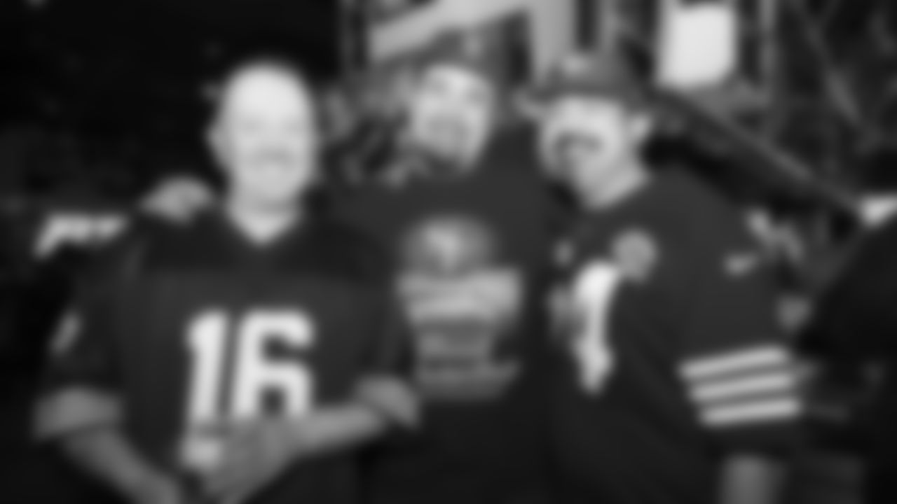 49ers Invasion Presented by Zenni Eyewear in Las Vegas Ahead of Week 17