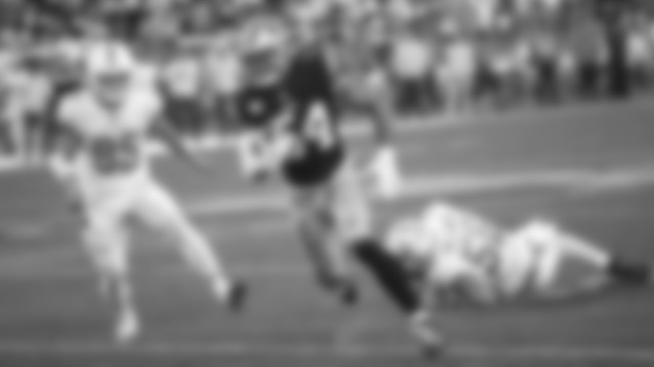 LB Fred Warner