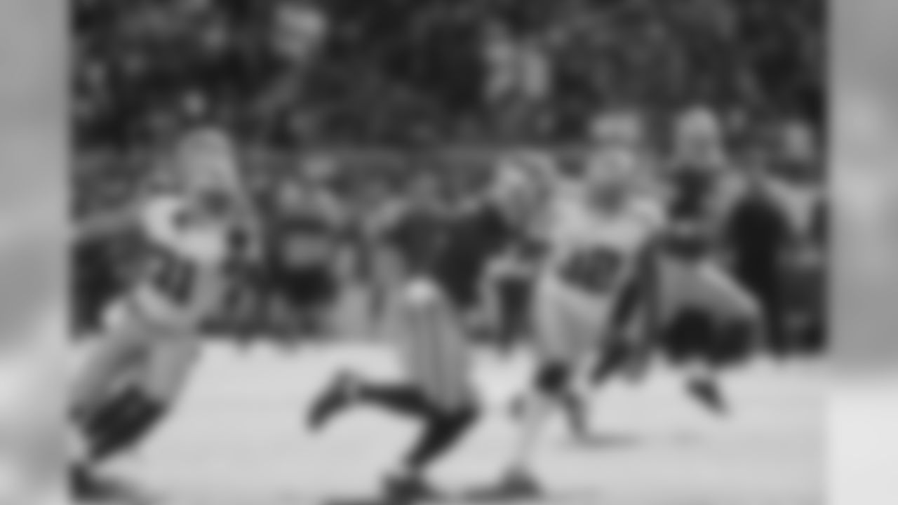 RB Carlos Hyde