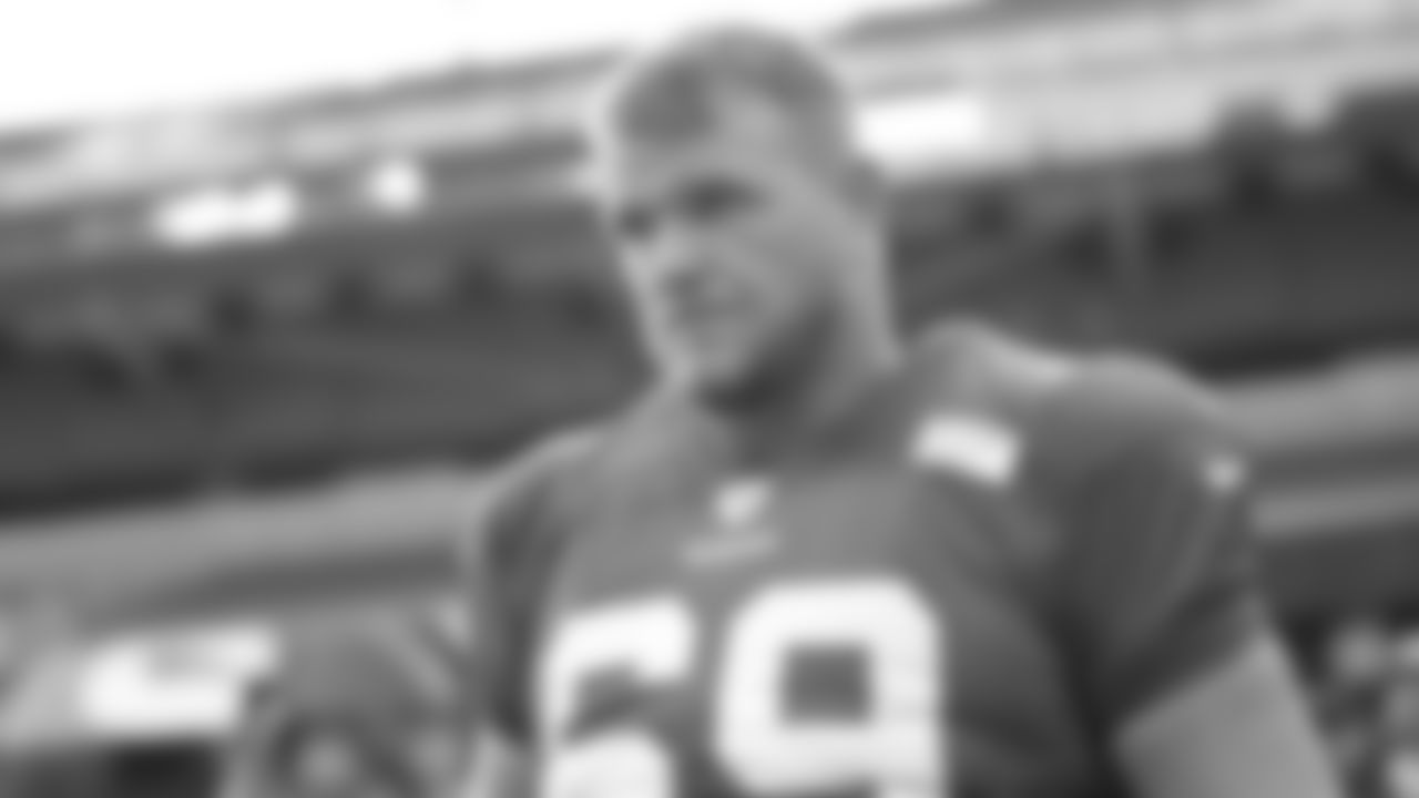 T Mike McGlinchey