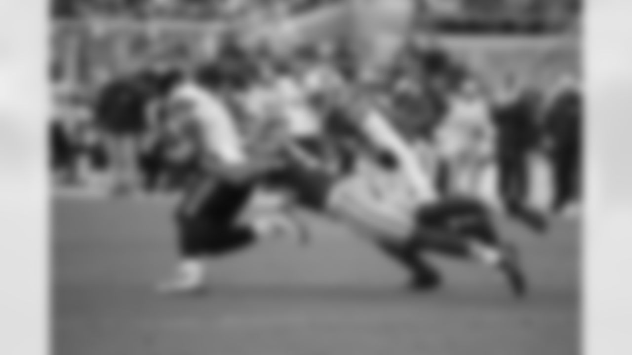 DL Cassius Marsh