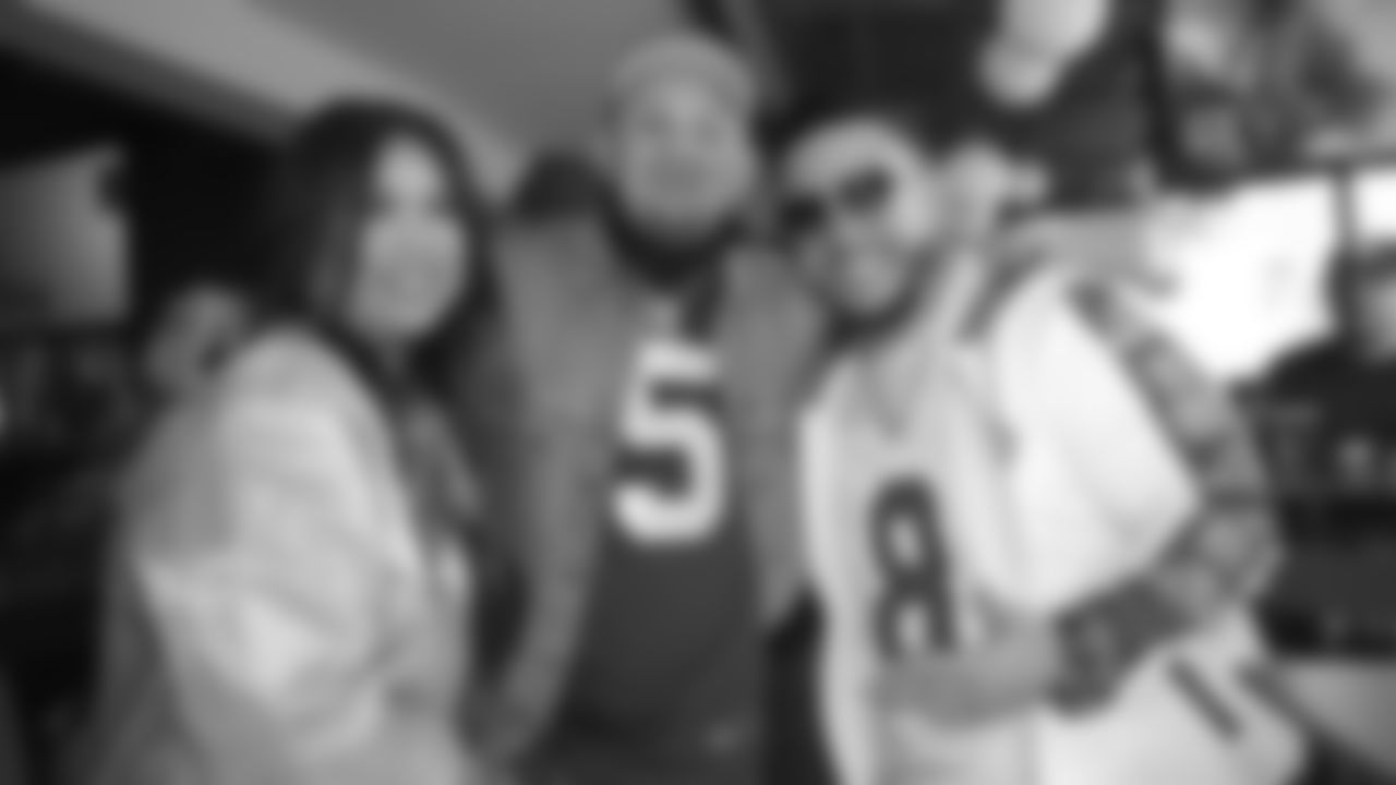 49ers Invasion Presented by Zenni