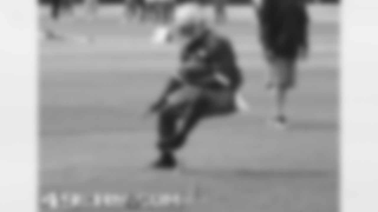 RB Anthony Dixon