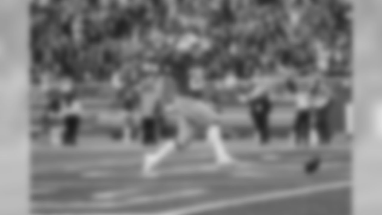 RB Carlos Hyde