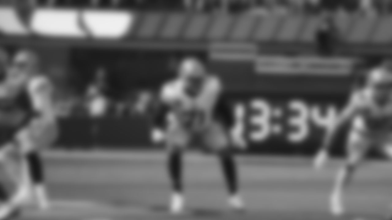 T Trent Williams