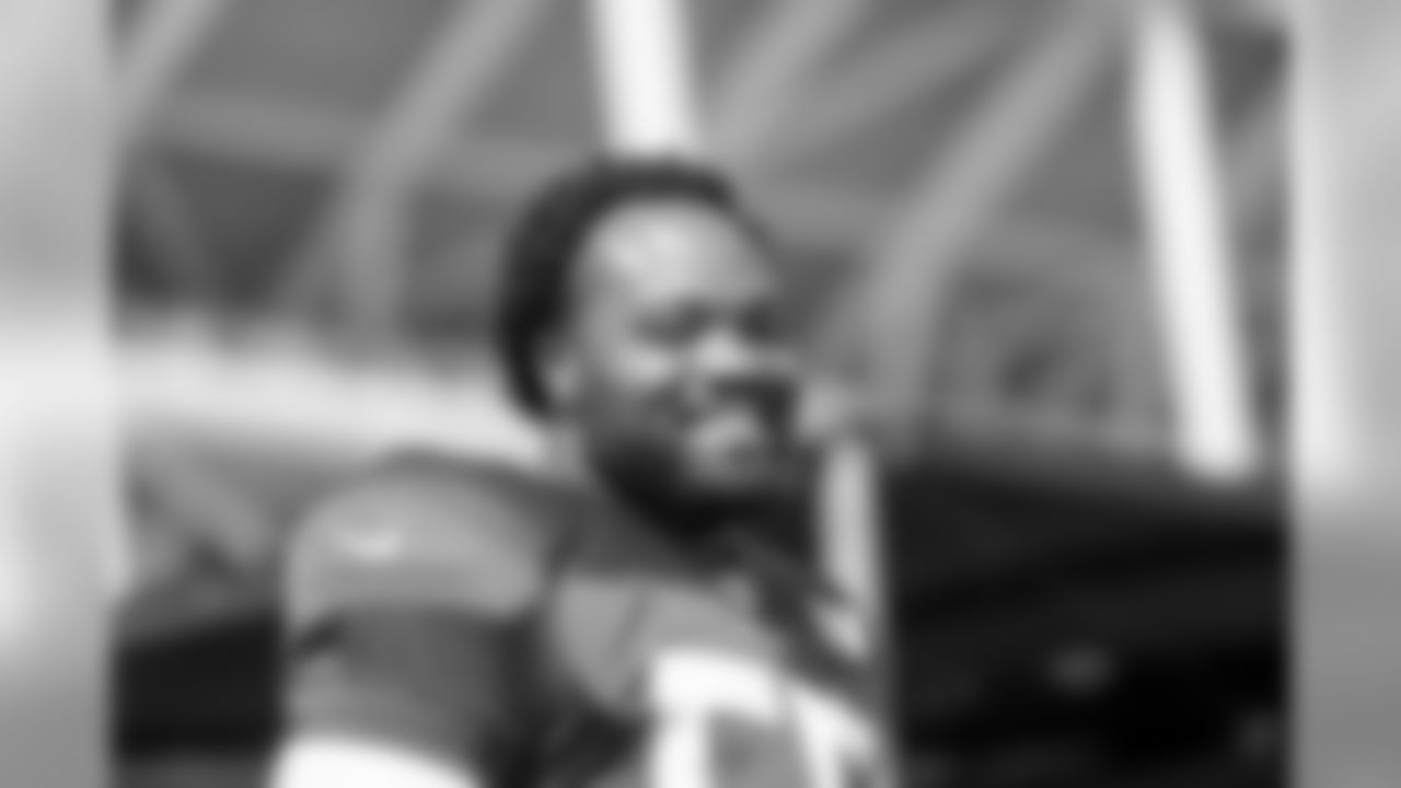 LB Ahmad Brooks