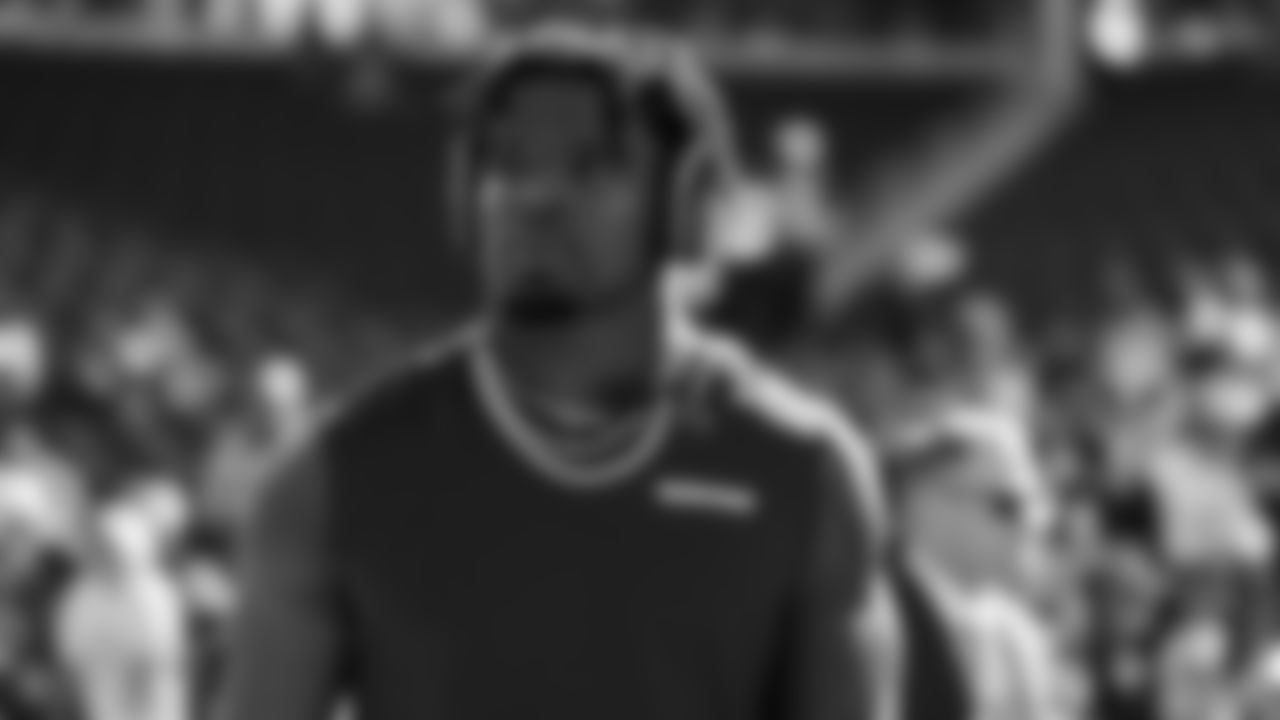 LB Dre Greenlaw