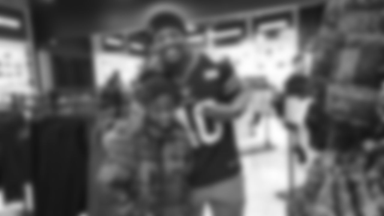 LB Marcelino McCrary-Ball