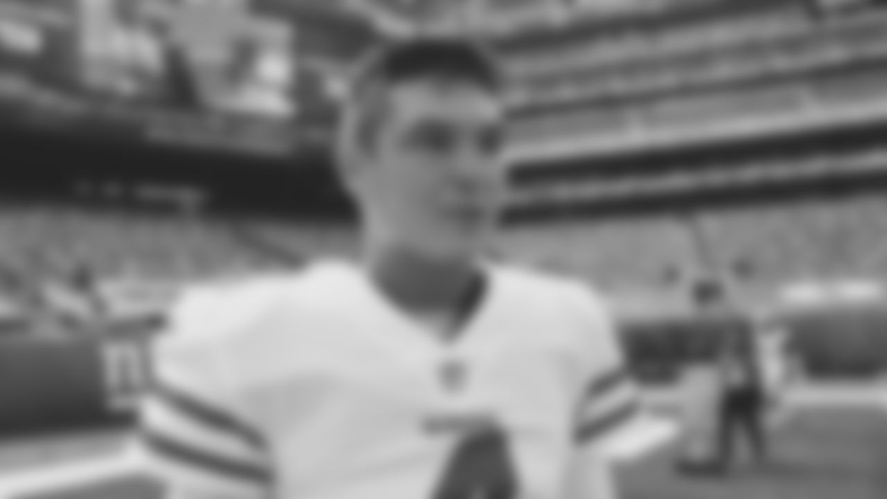 QB Nick Mullens