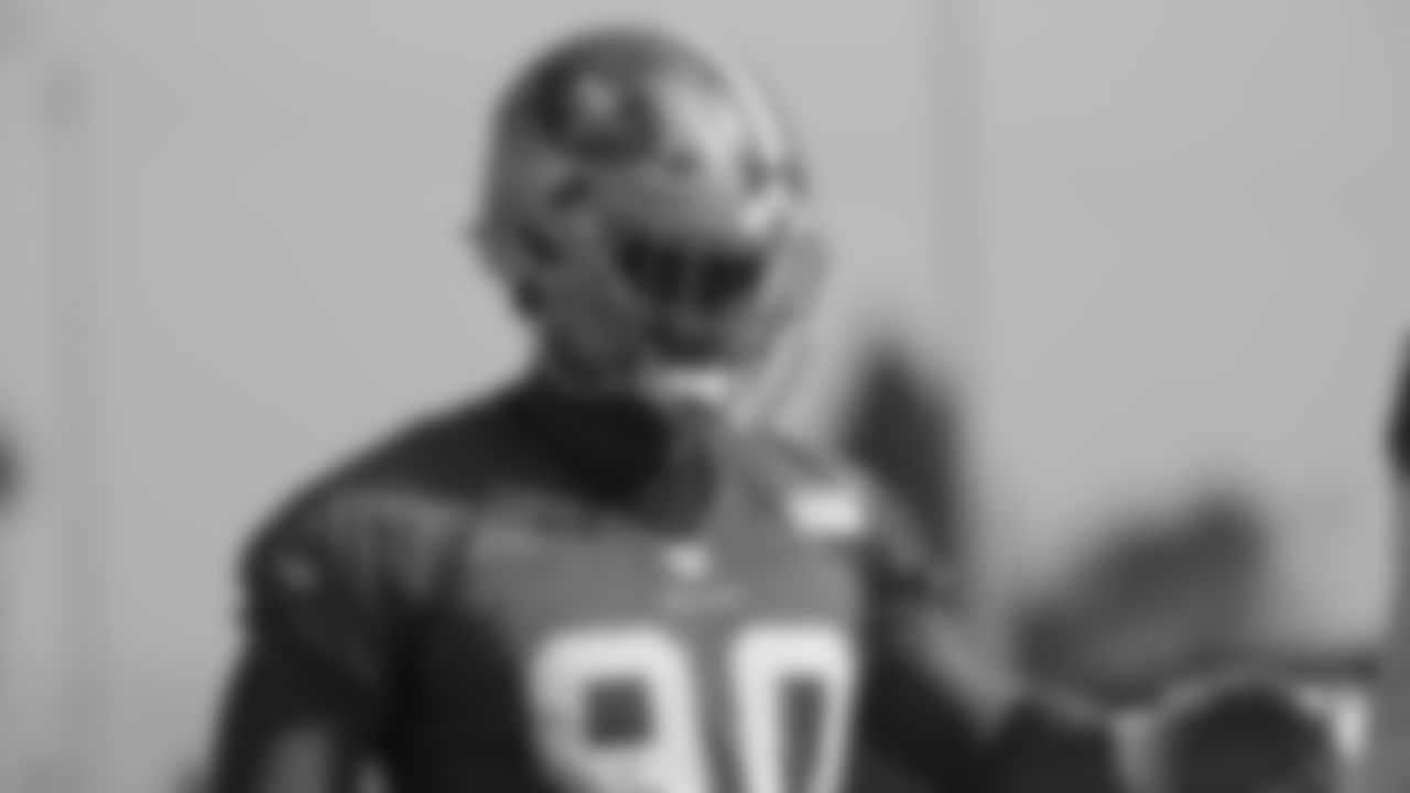 DL Kevin Givens