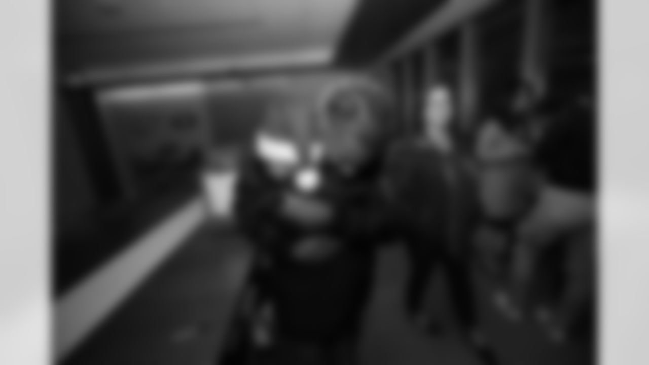 DB Adrian Colbert