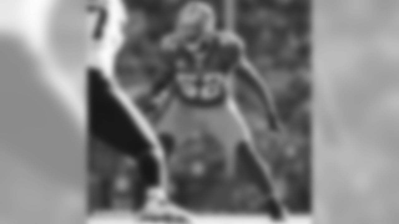 LB Patrick Willis