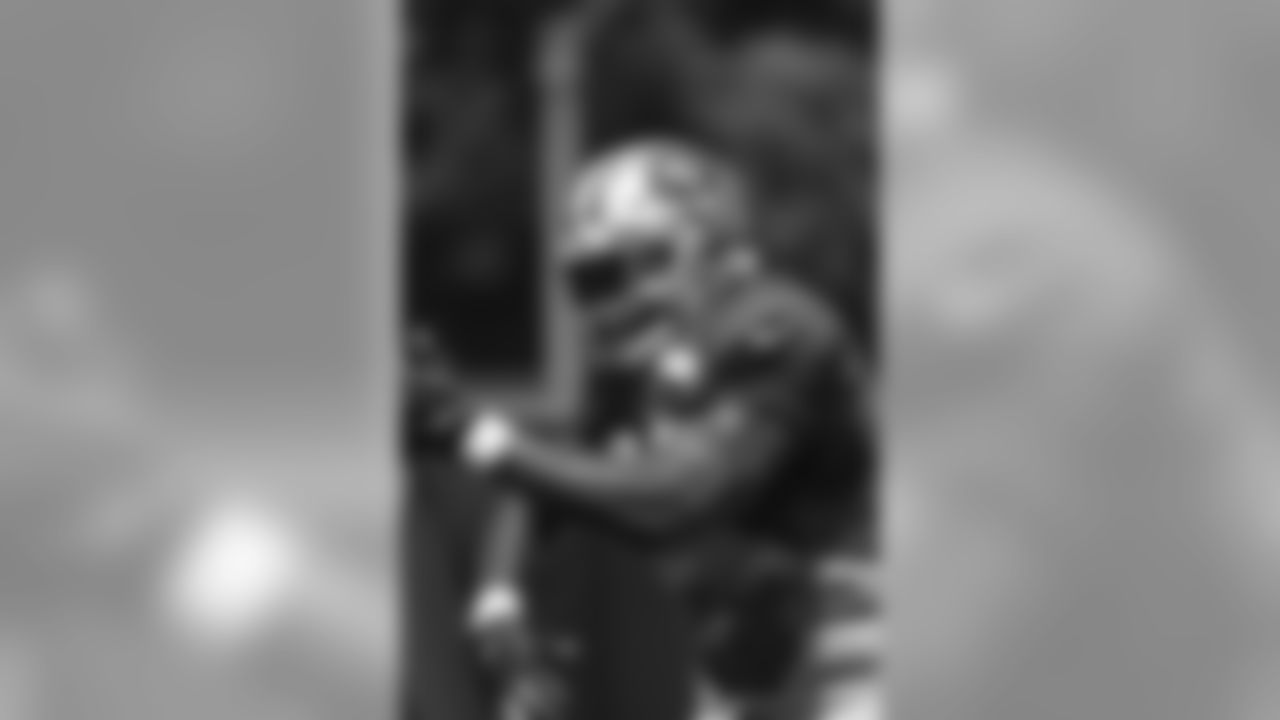 DL Ronald Blair III