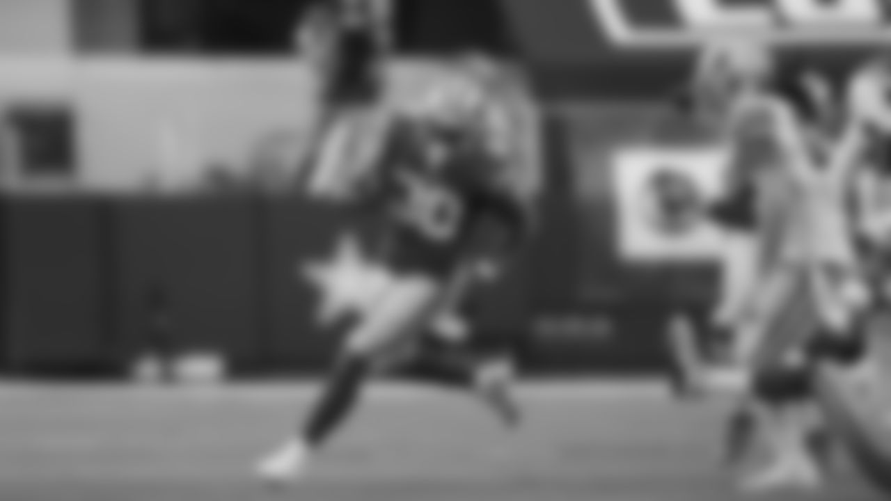 RB Jeff Wilson Jr.