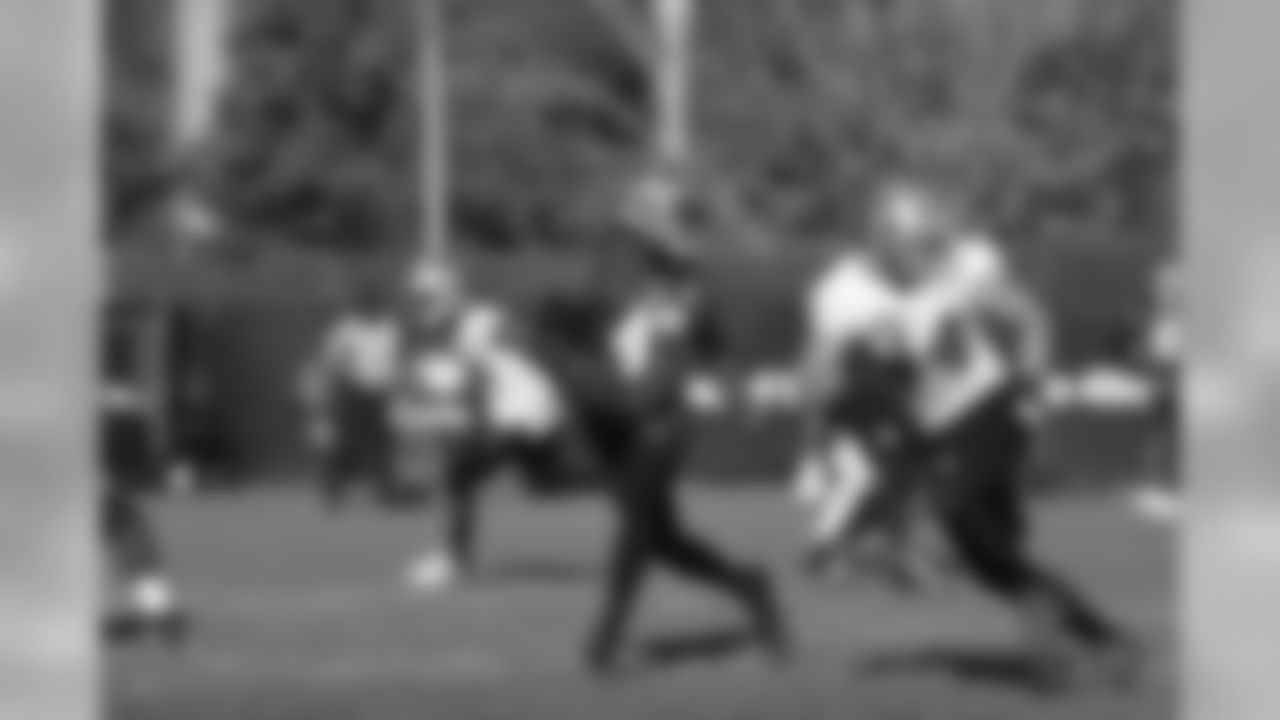 LB Elijah Lee and FB Kyle Juszczyk