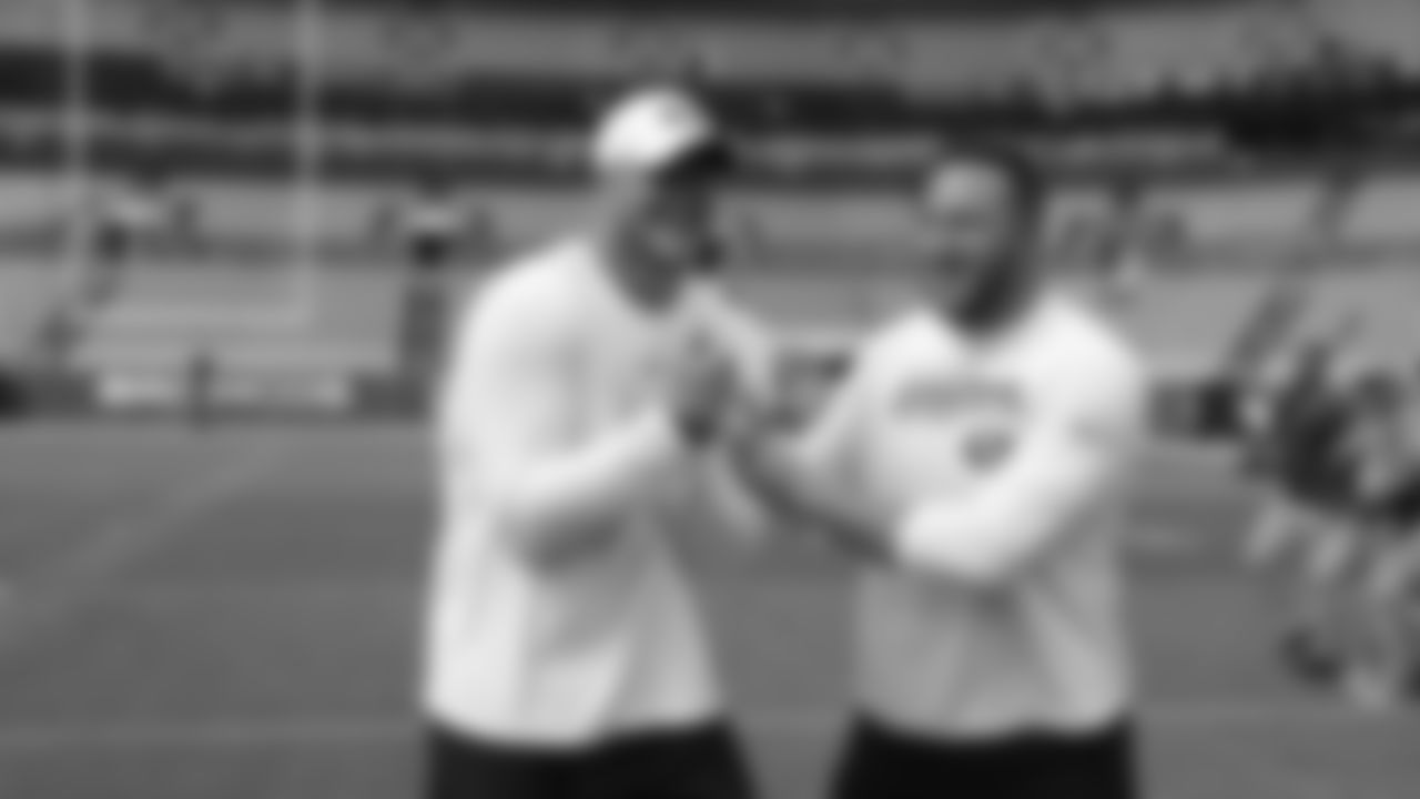T Mike McGlinchey, Former 49ers T Joe Staley
