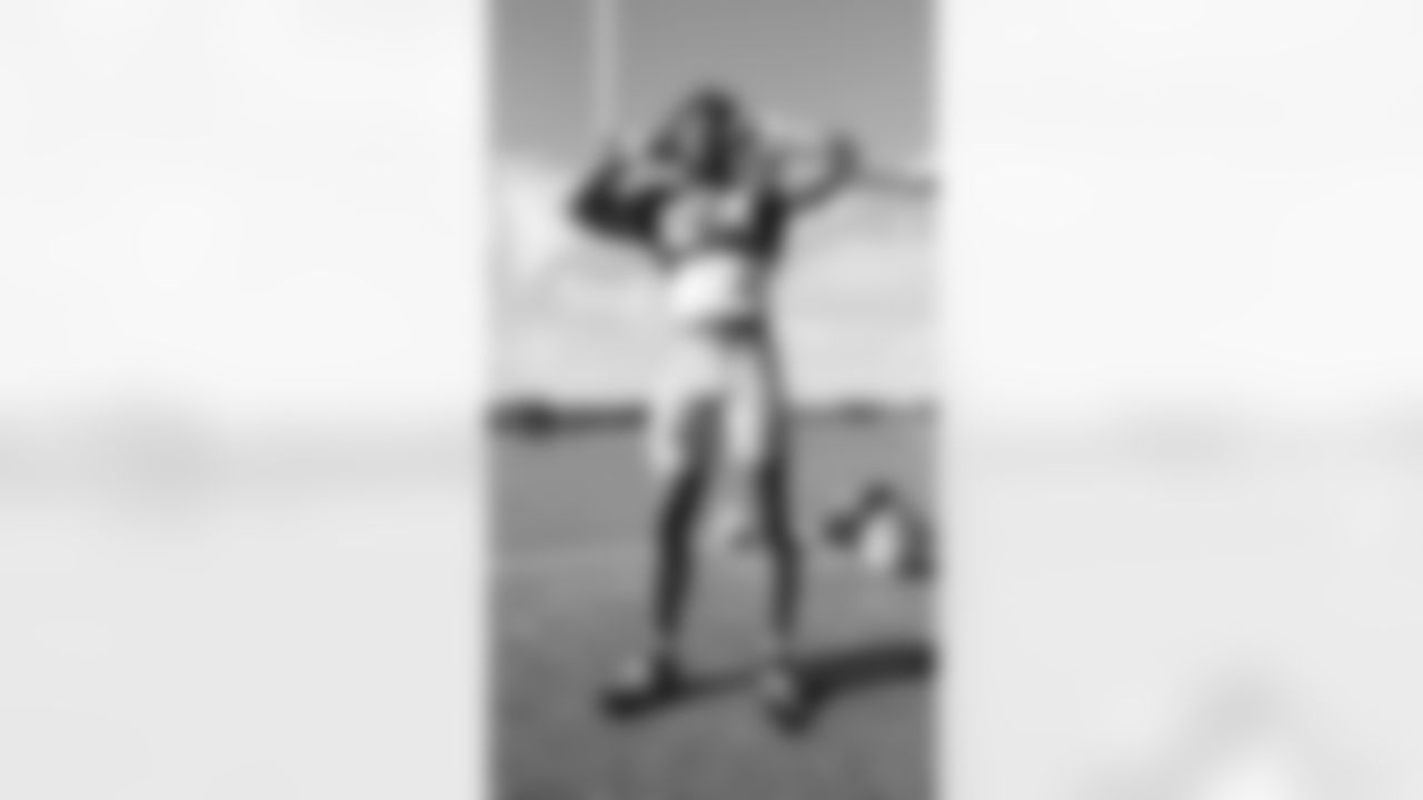 LB Fred Warner