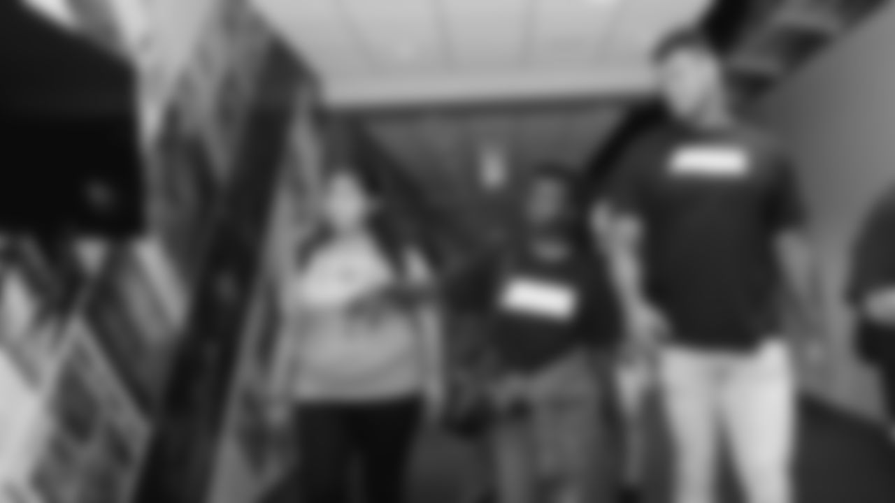 Top Photos of Arik Armstead's Work in the Community