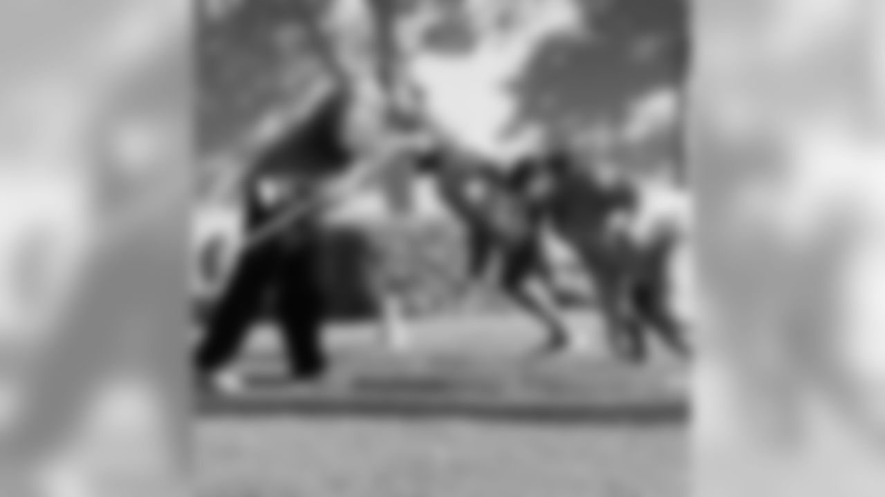 Coach Duane Carlisle Sends Walter Curry and Issac Sopoaga up the Hill