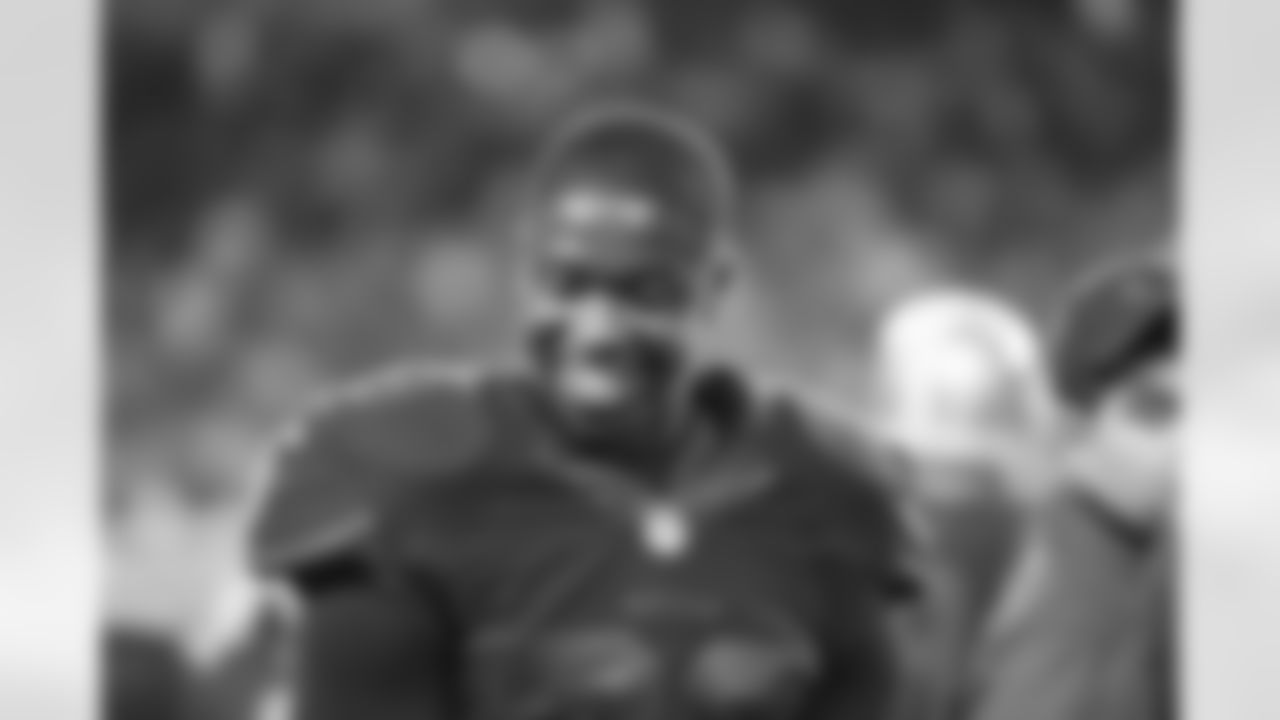 S - Jaquiski Tartt