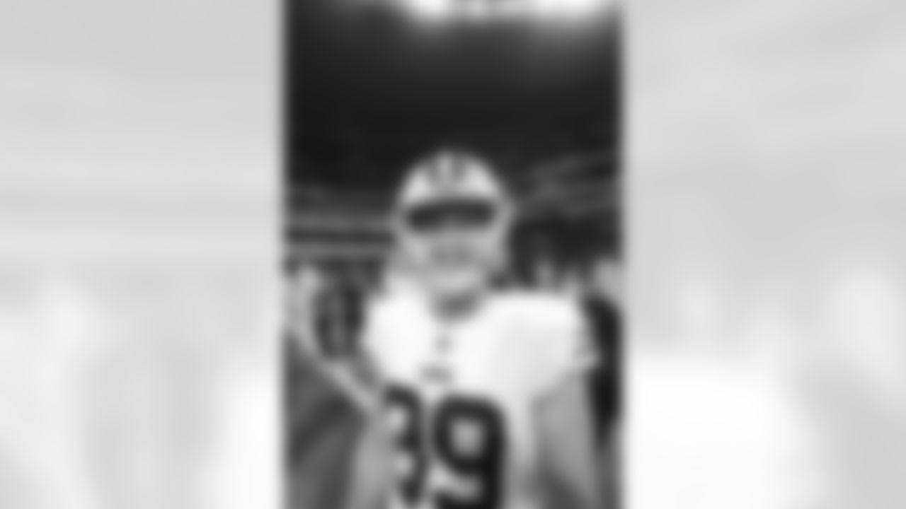 TE Charlie Woerner
