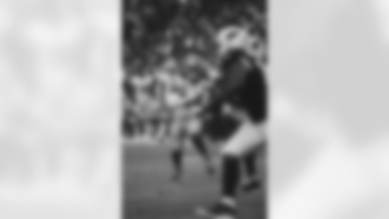 LB Fred Warner