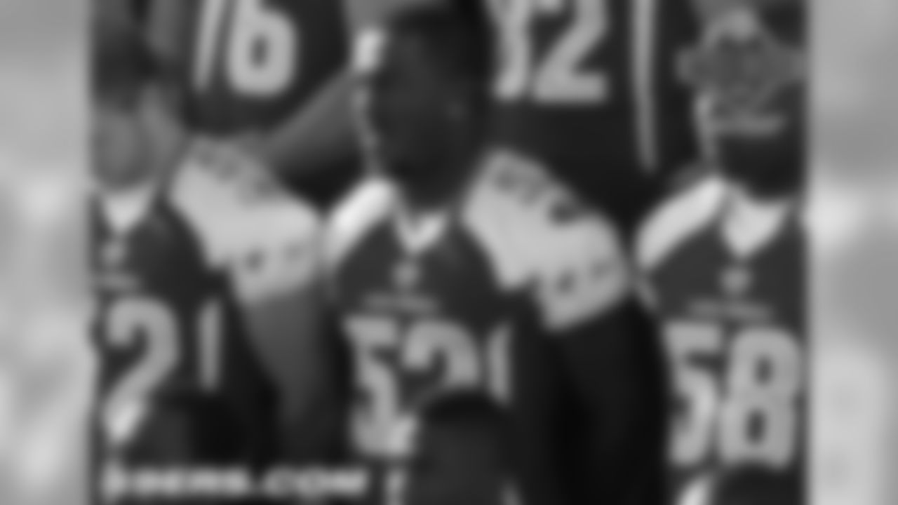 Here's a shot of Willis during the NFC team photo on Friday.