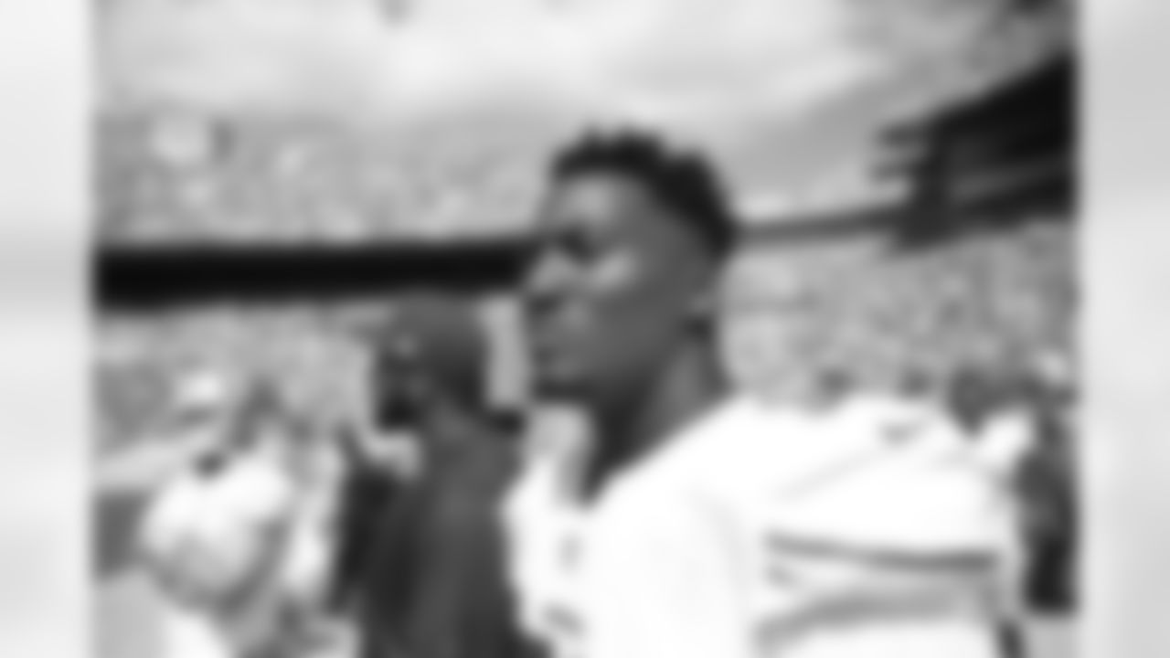 LB - Eli Harold