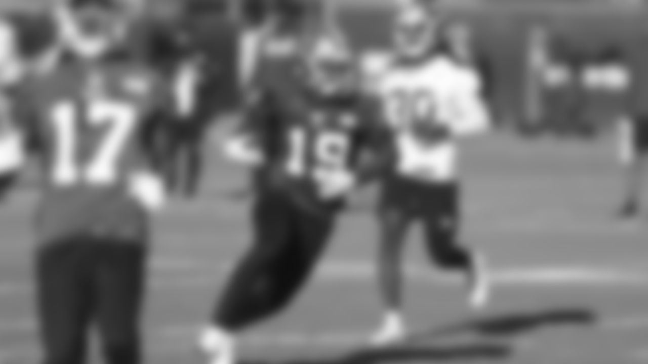 WR Deebo Samuel