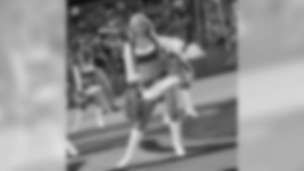 Gold Rush member Kristen performs