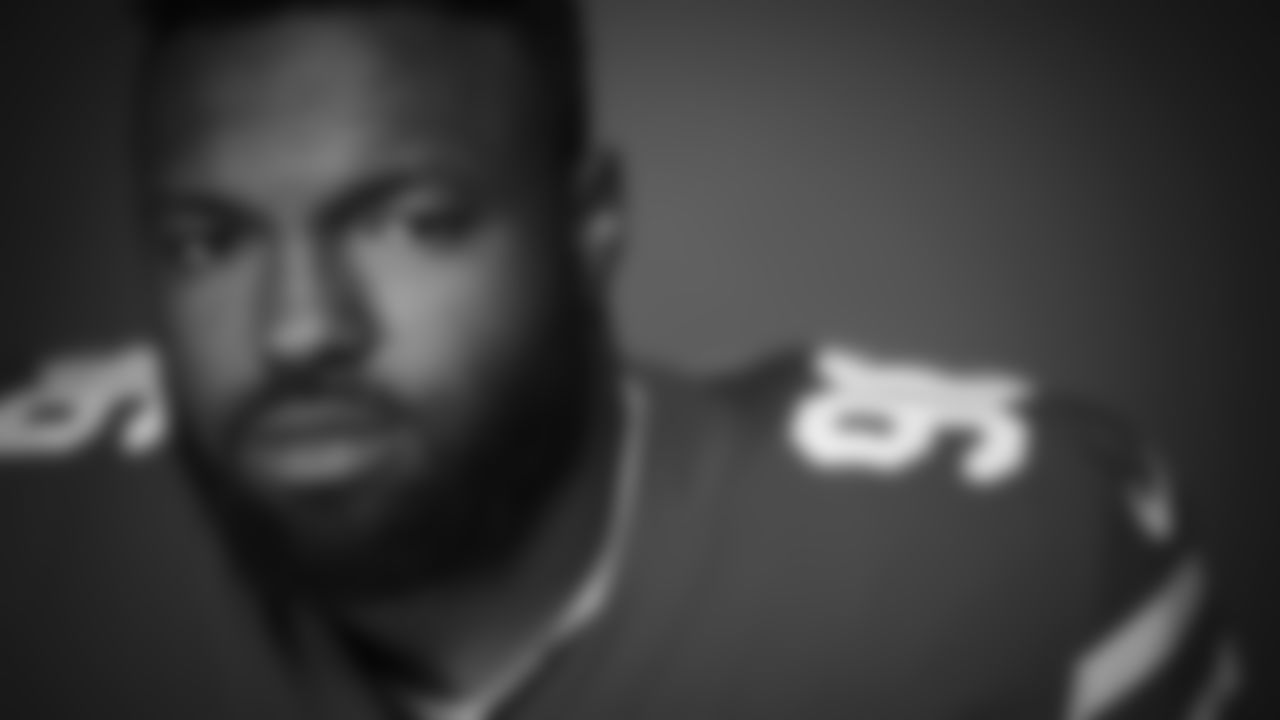 DL Maurice Hurst