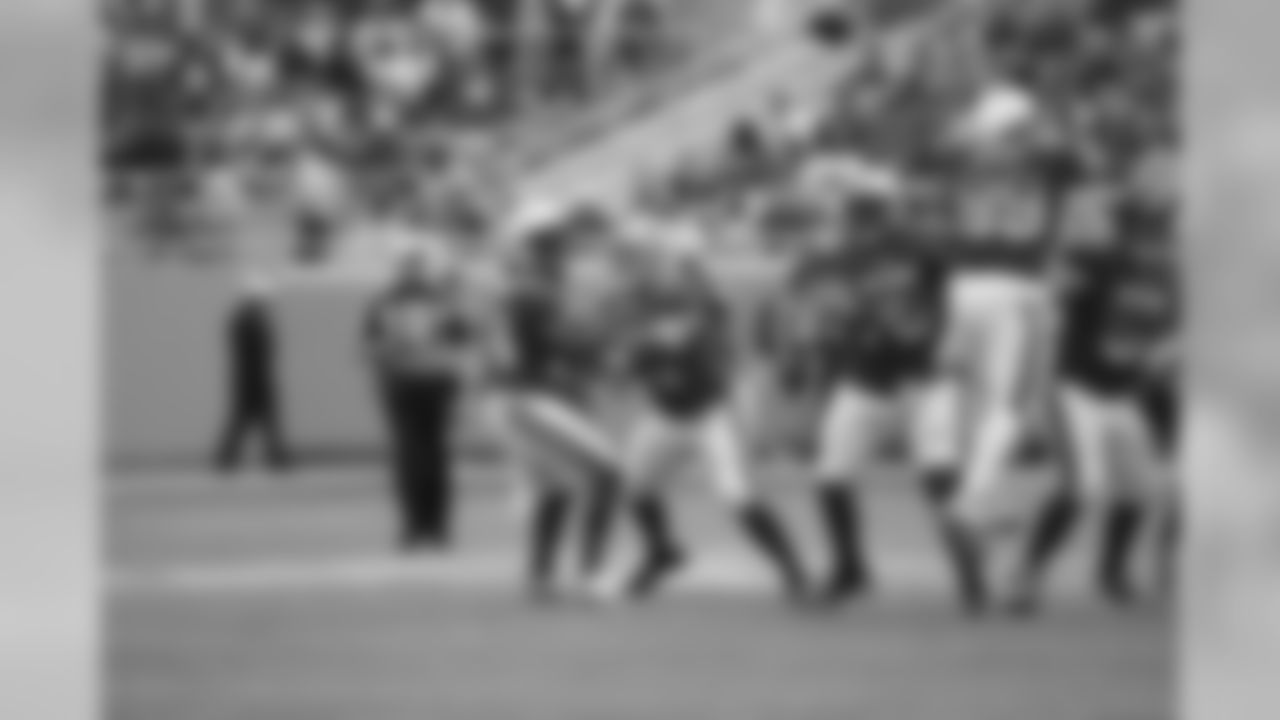 T Joe Staley