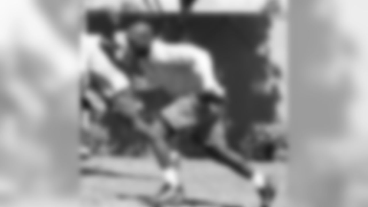 RB DeShaun Foster