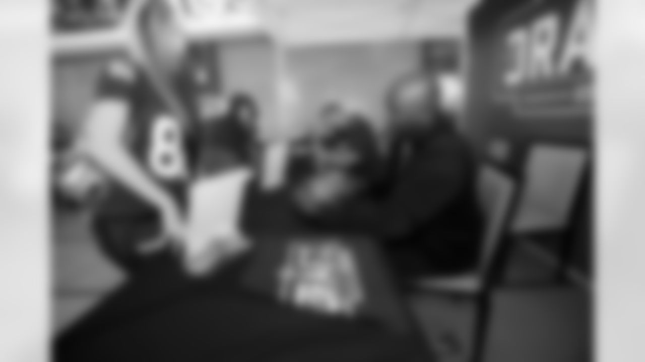 49ers Faithful and 49ers Alumnus Eric Wright