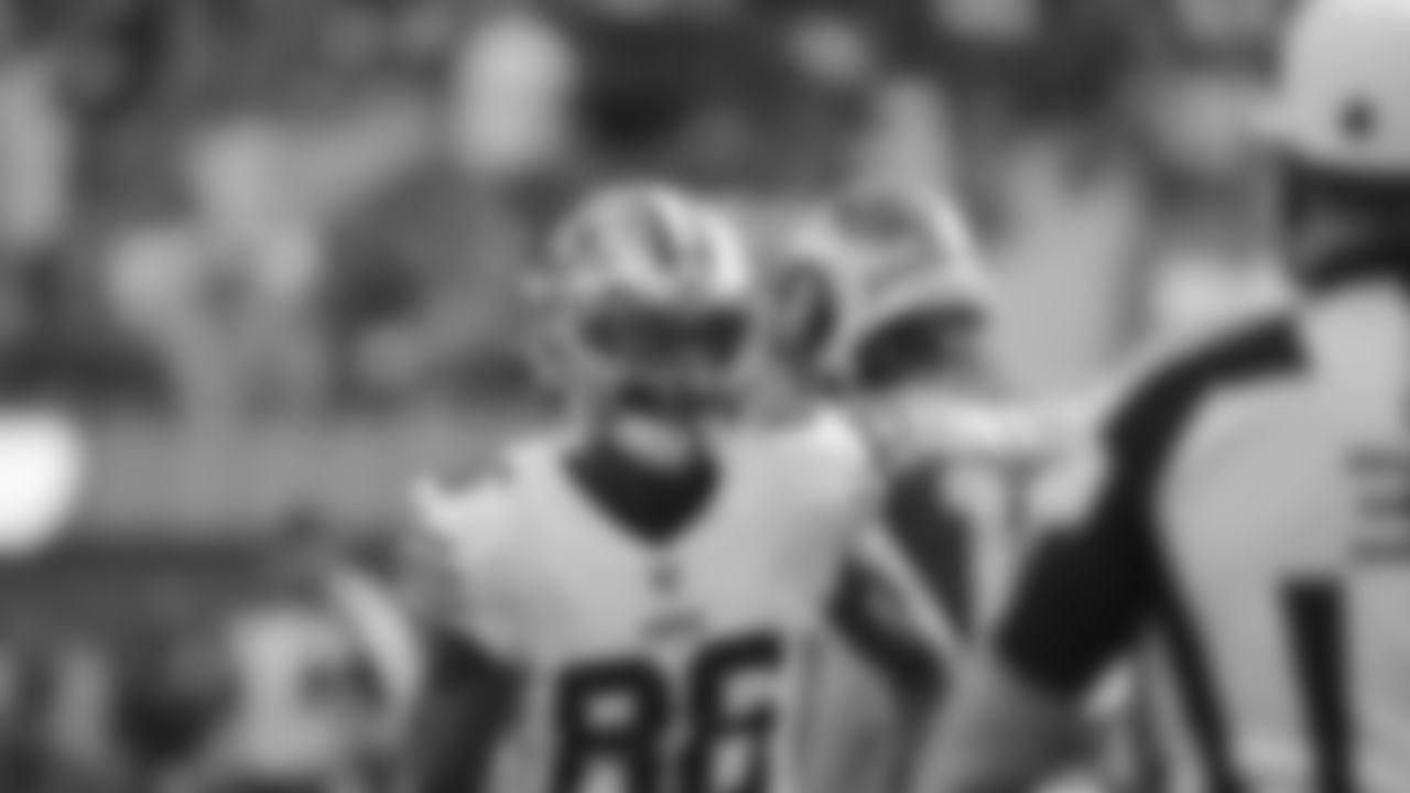 WR Tay Martin