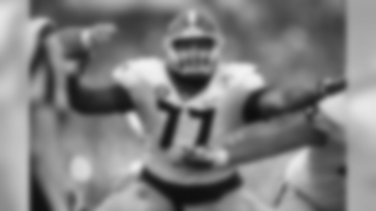 Wynn was an undersized left tackle for the Bulldogs; he projects as a starting guard at the next level. In the run game, he is sudden out of his stance and can roll his hips on contact, generating movement at the point of attack. His hand strength is outstanding. He's very effective as a puller because of his ability to redirect and cover up linebackers in space. In pass protection, he keeps his hands tight and he's a natural knee-bender. He will lunge and whiff on rare occasions, but he's usually patient and stays on balance. He is very aware of blitzers (see: him vs. Minkah Fitzpatrick in the national title game). Wynn has some previous experience at guard and I believe he has Pro Bowl ability at that position.