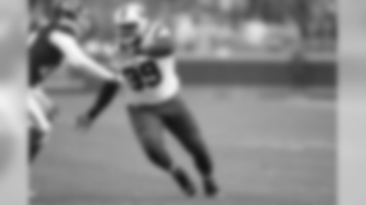 NT 99 Marcell Dareus