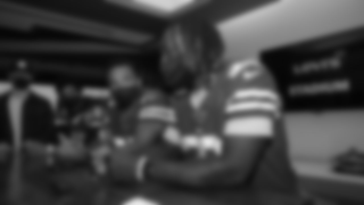 RB Elijah Mitchell, RB Trey Sermon