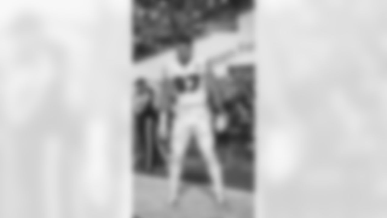 DL Nick Bosa