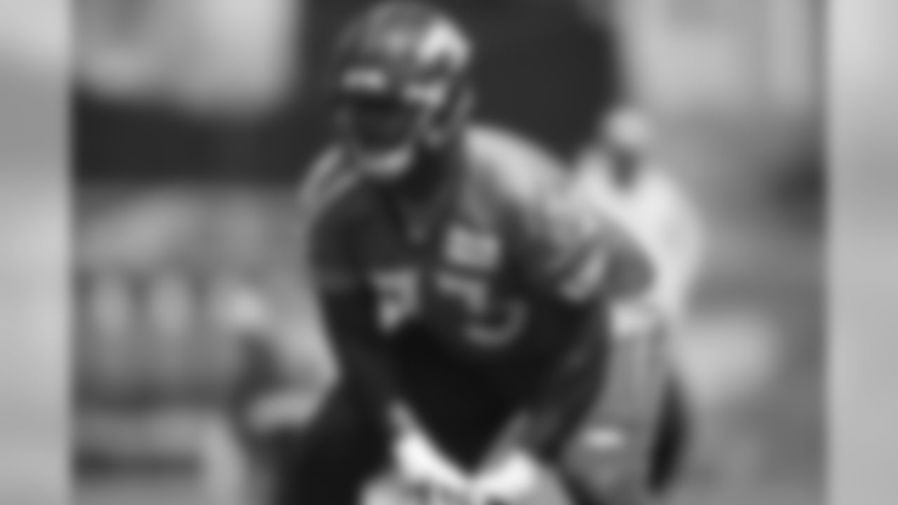 LT 73 Russell Okung