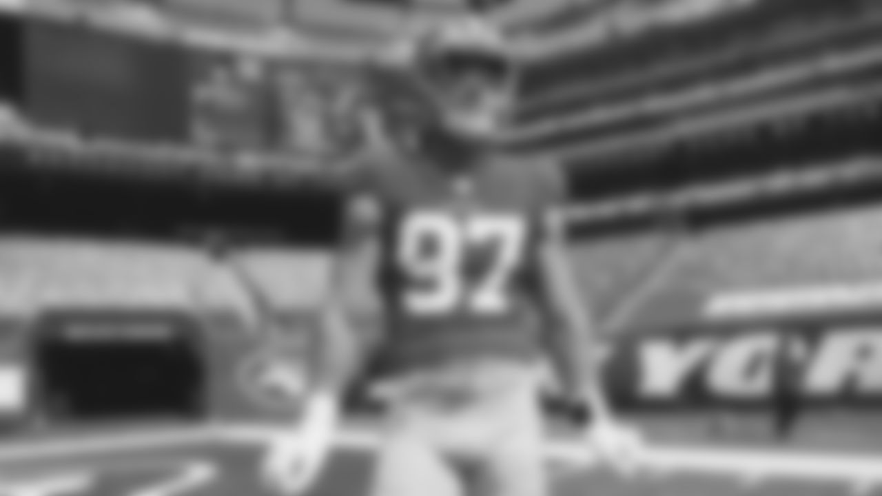 DL Nick Bosa