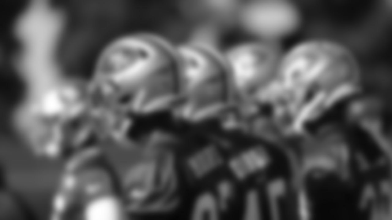 DB Tarvarius Moore and CB Teez Tabor