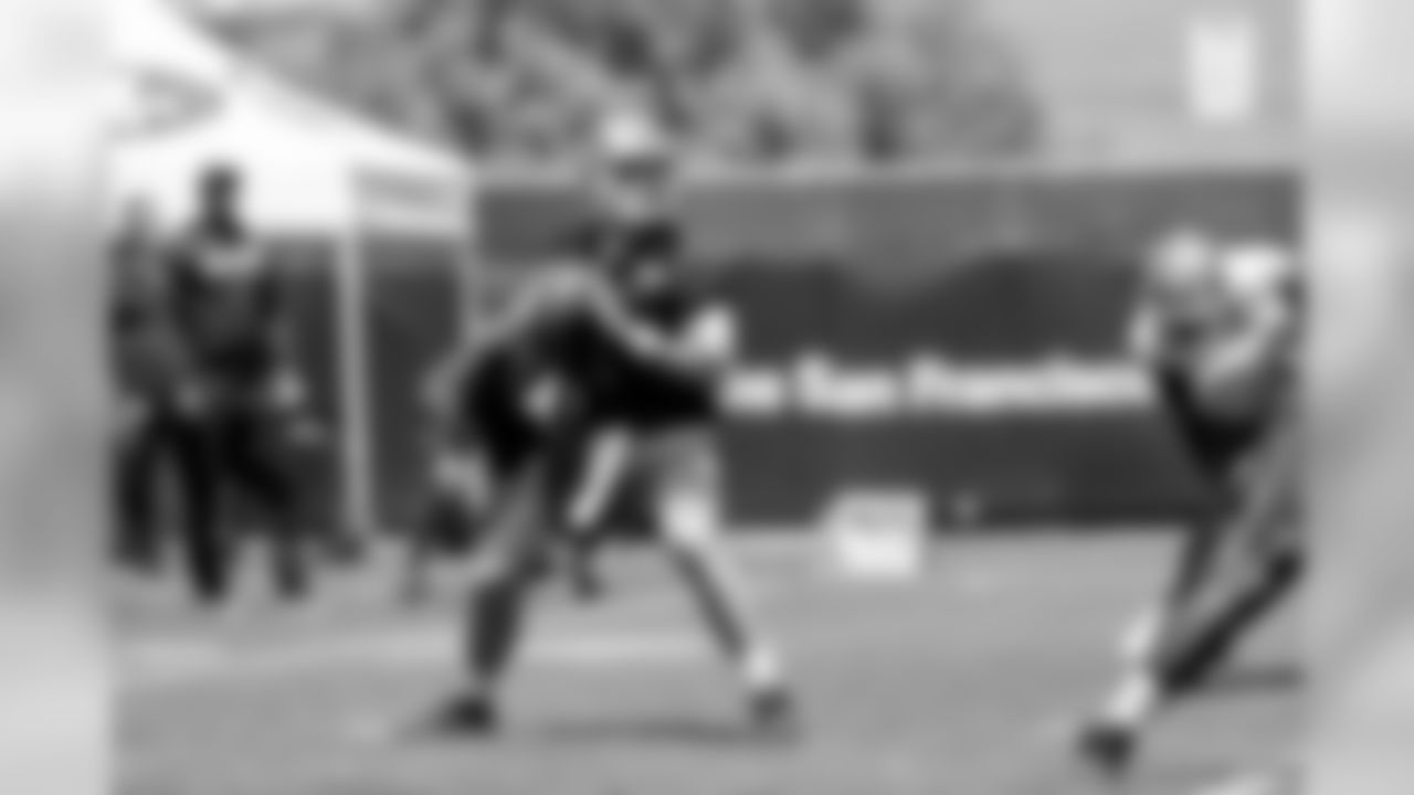 QB Nick Mullens