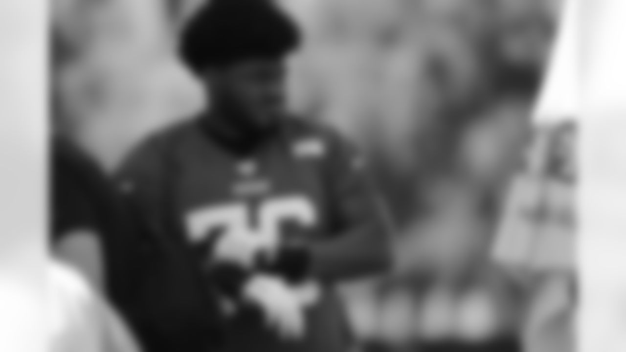 OL Jaylon Moore