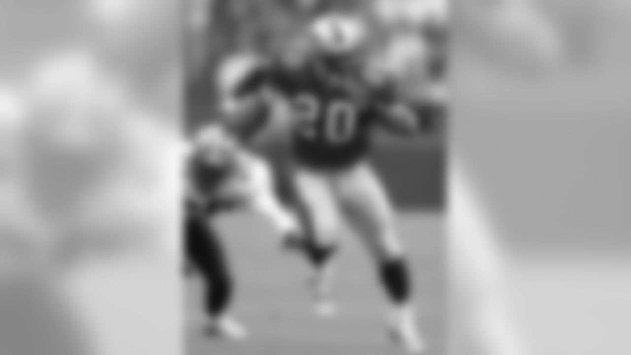2000 -- 49ers running back Garrison Hearst.