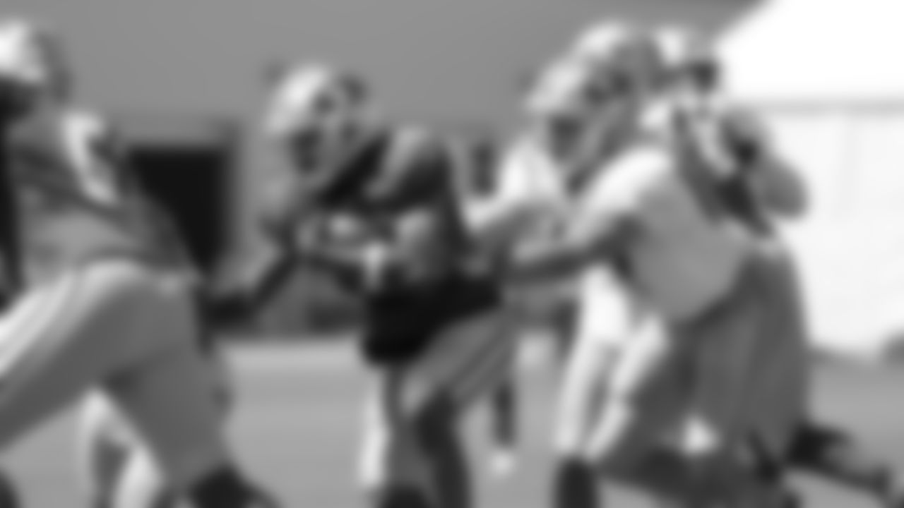 RB Wayne Gallman II, DT Anthony Zettel