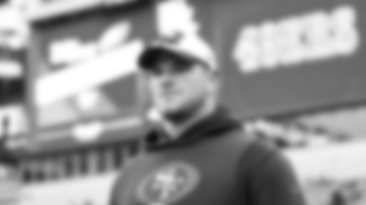 T Mike McGlinchey