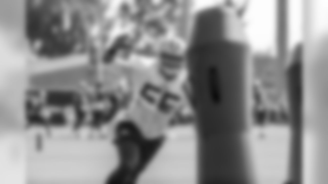 LB Ahmad Brooks